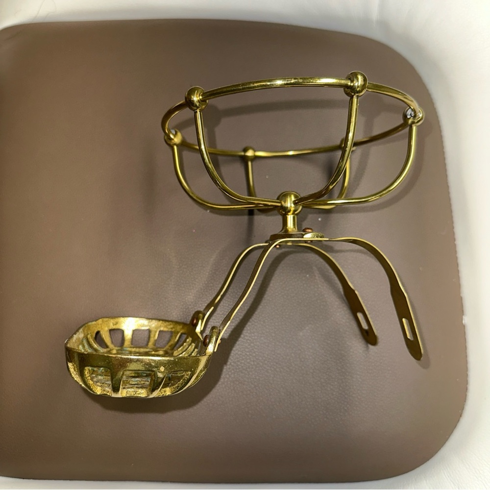 Vintage Brass Soap Dish Sponge Holder Claw Foot Tub Utility Laundry Farm Sink
